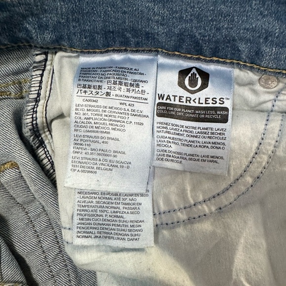 LEVI’S High Waisted Taper Jeans - Picture 4 of 6